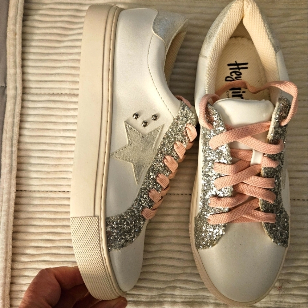 Hey Girl By‎ Corkys White and Silver Glitter W Pink Laces Sneakers Size 7 NWOT